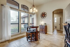 House (3 Bedrooms) | Interior - Countryside Retreat! Spacious Home in La Vernia (Adkins)