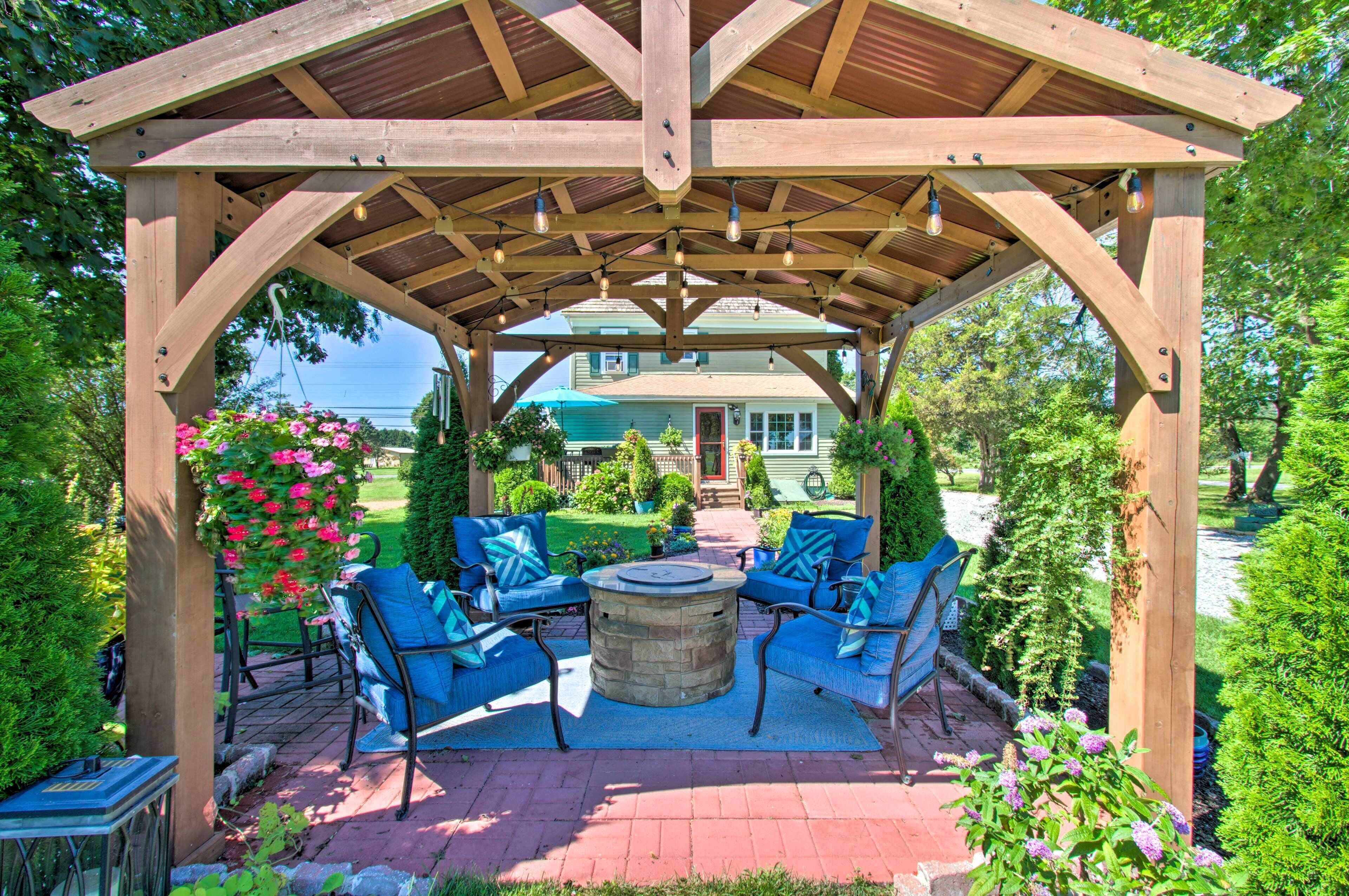 Pet-friendly Williamstown Farmhouse by Main Street