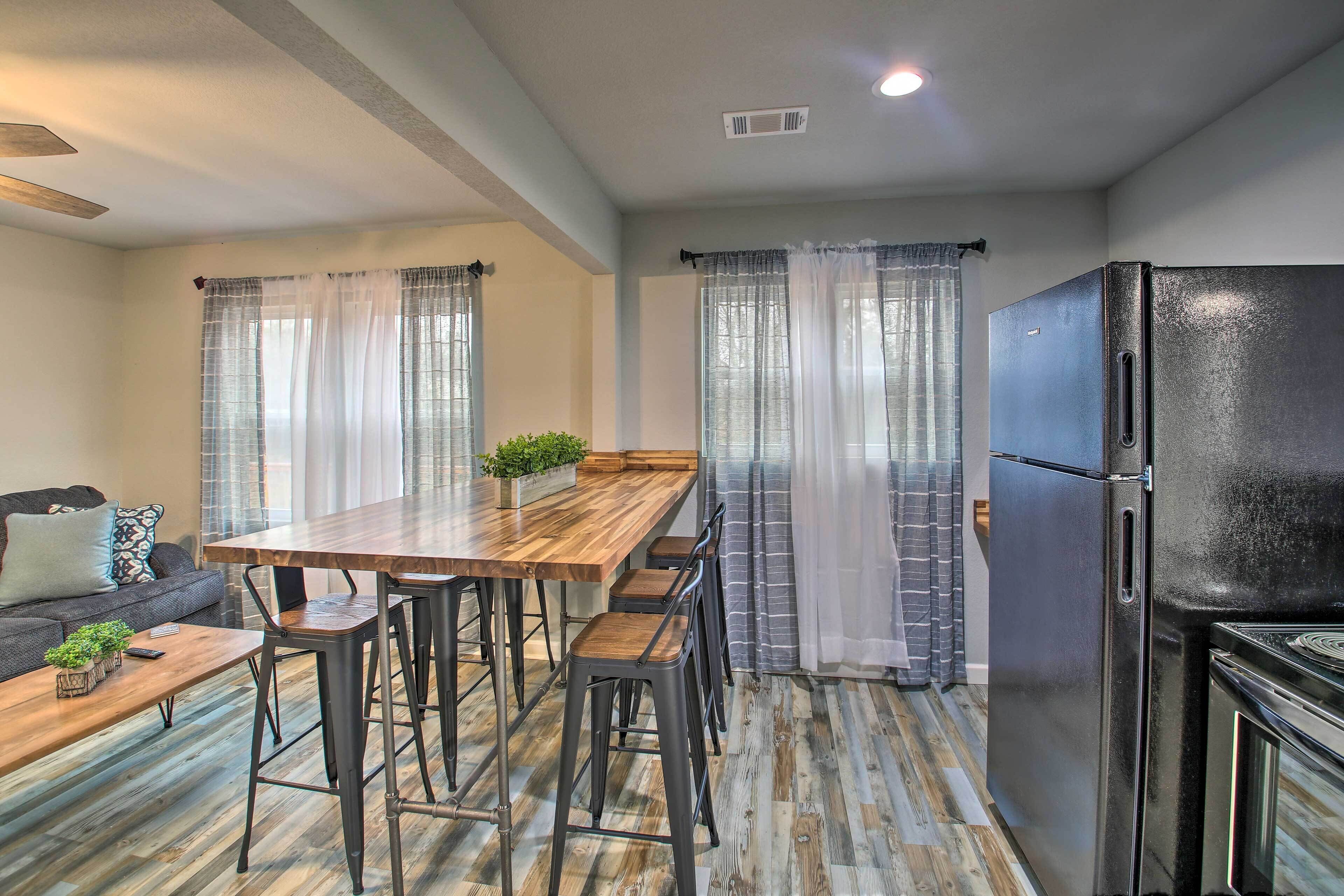 Royal Cabin w/ Fire Pit & Wraparound Deck!