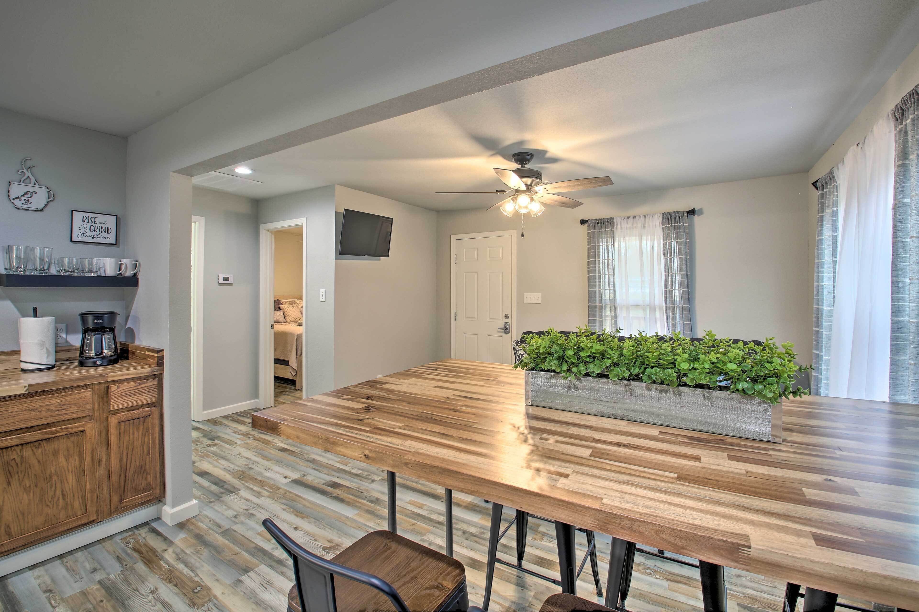 Royal Cabin w/ Fire Pit & Wraparound Deck!