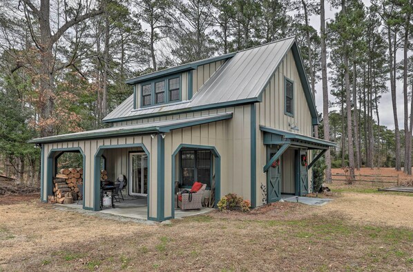 Cottage (1 Bedroom) | Interior - Pristine Cottage w/ Access to the Trent River (New Bern)