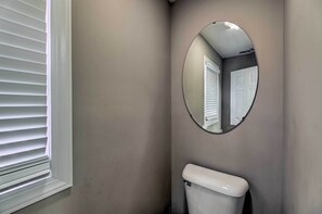 Cottage (1 Bedroom) | Interior - Pristine Cottage w/ Access to the Trent River (New Bern)