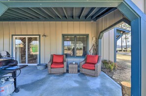 Cottage (1 Bedroom) | Interior - Pristine Cottage w/ Access to the Trent River (New Bern)