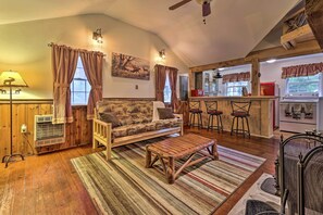 House (1 Bedroom) | Interior