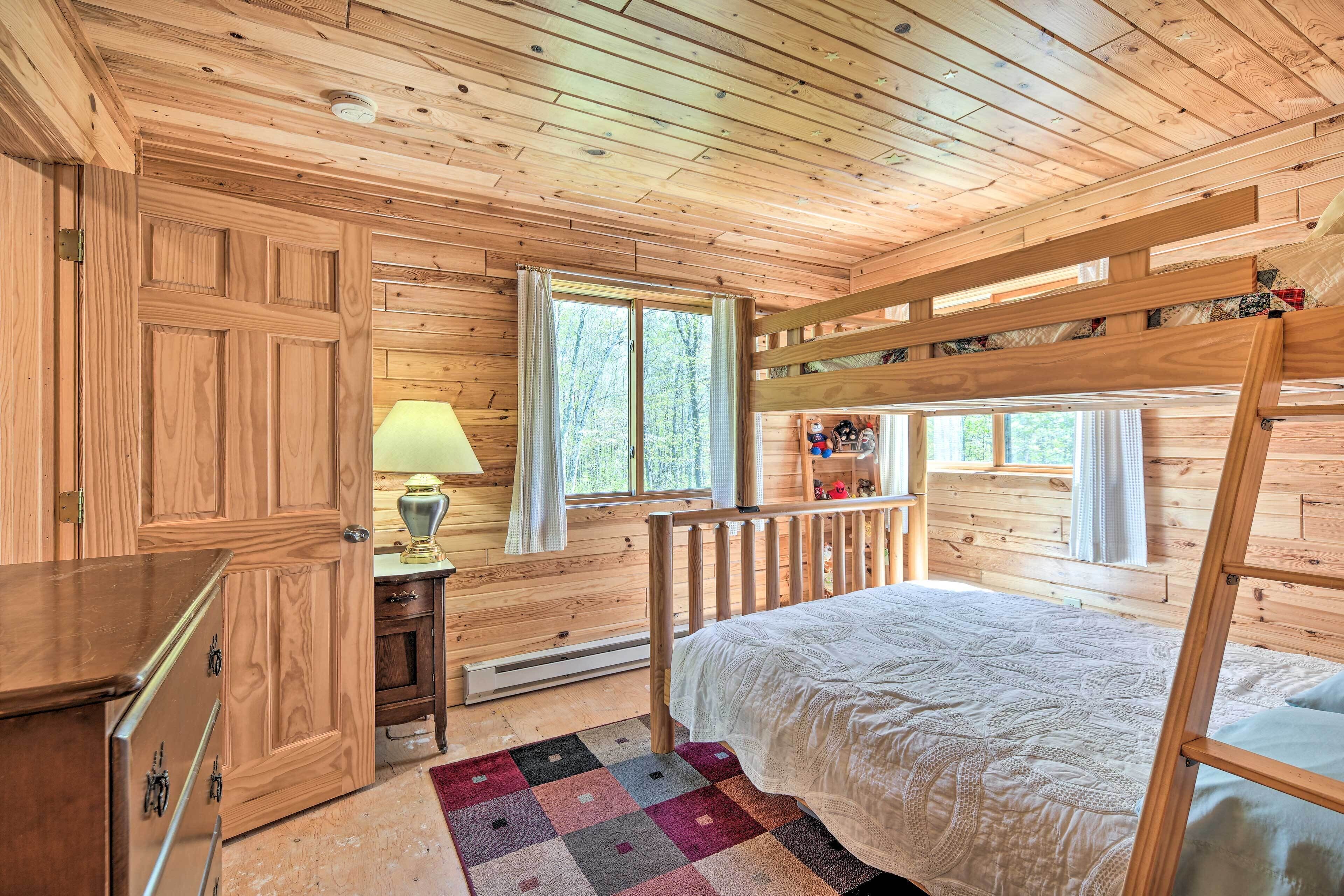 House (2 Bedrooms) | Interior