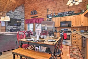 House (2 Bedrooms) | Interior