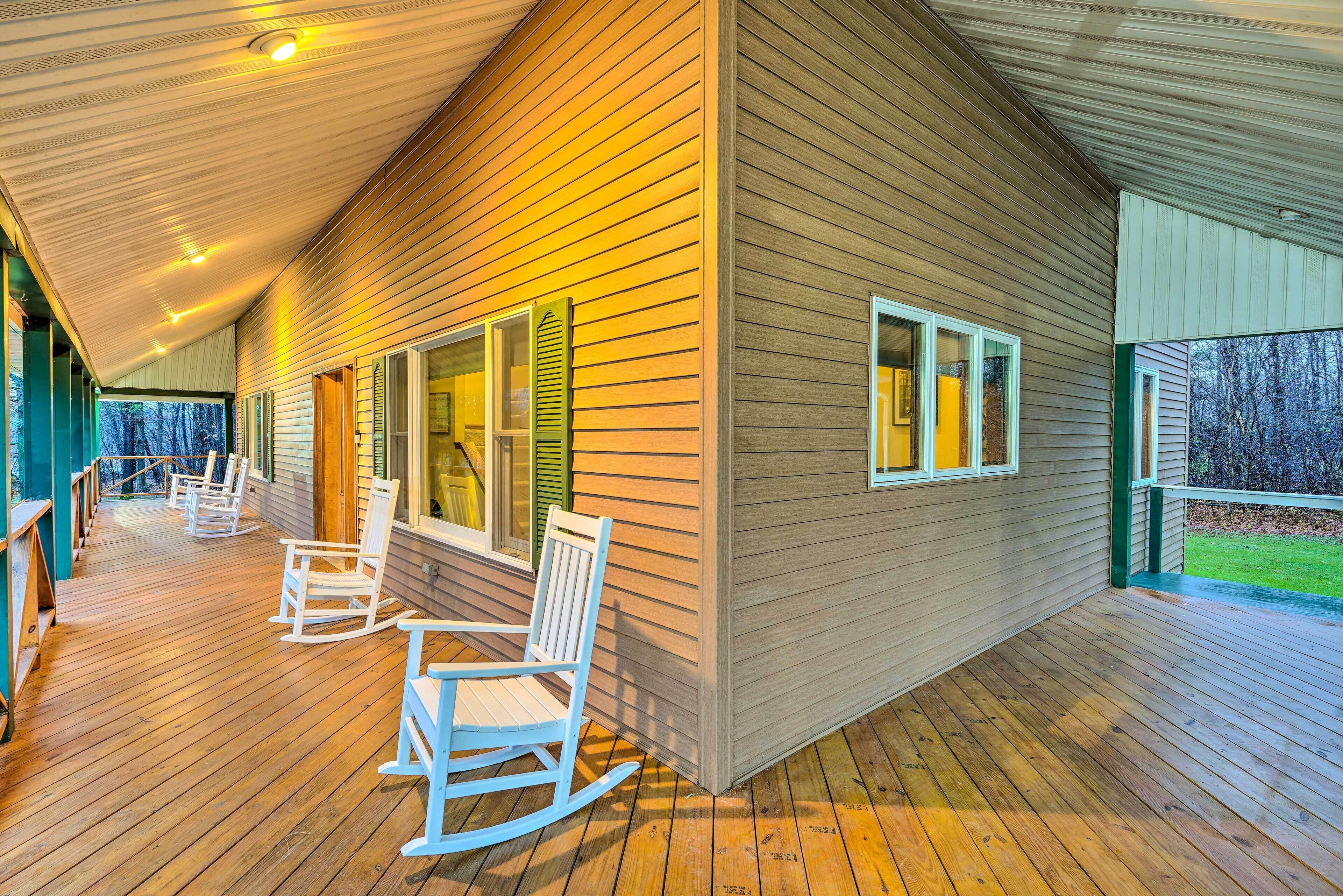 Spacious Oneida Retreat w/ Game Room!