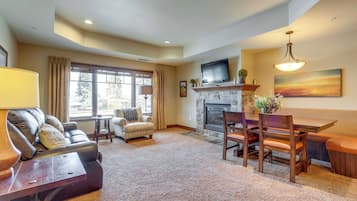 Apartment (3 Bedrooms) | Front of property