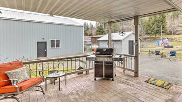 House (5 Bedrooms) | Interior