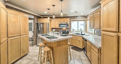 Kooskia Sanctuary w/ Patio, Fire Pit & Grill!