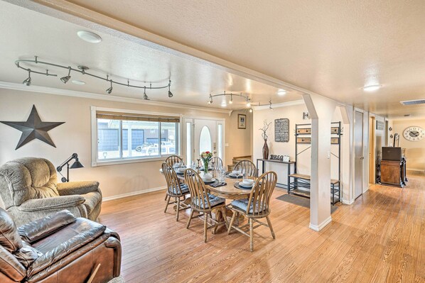 House (5 Bedrooms) | Front of property