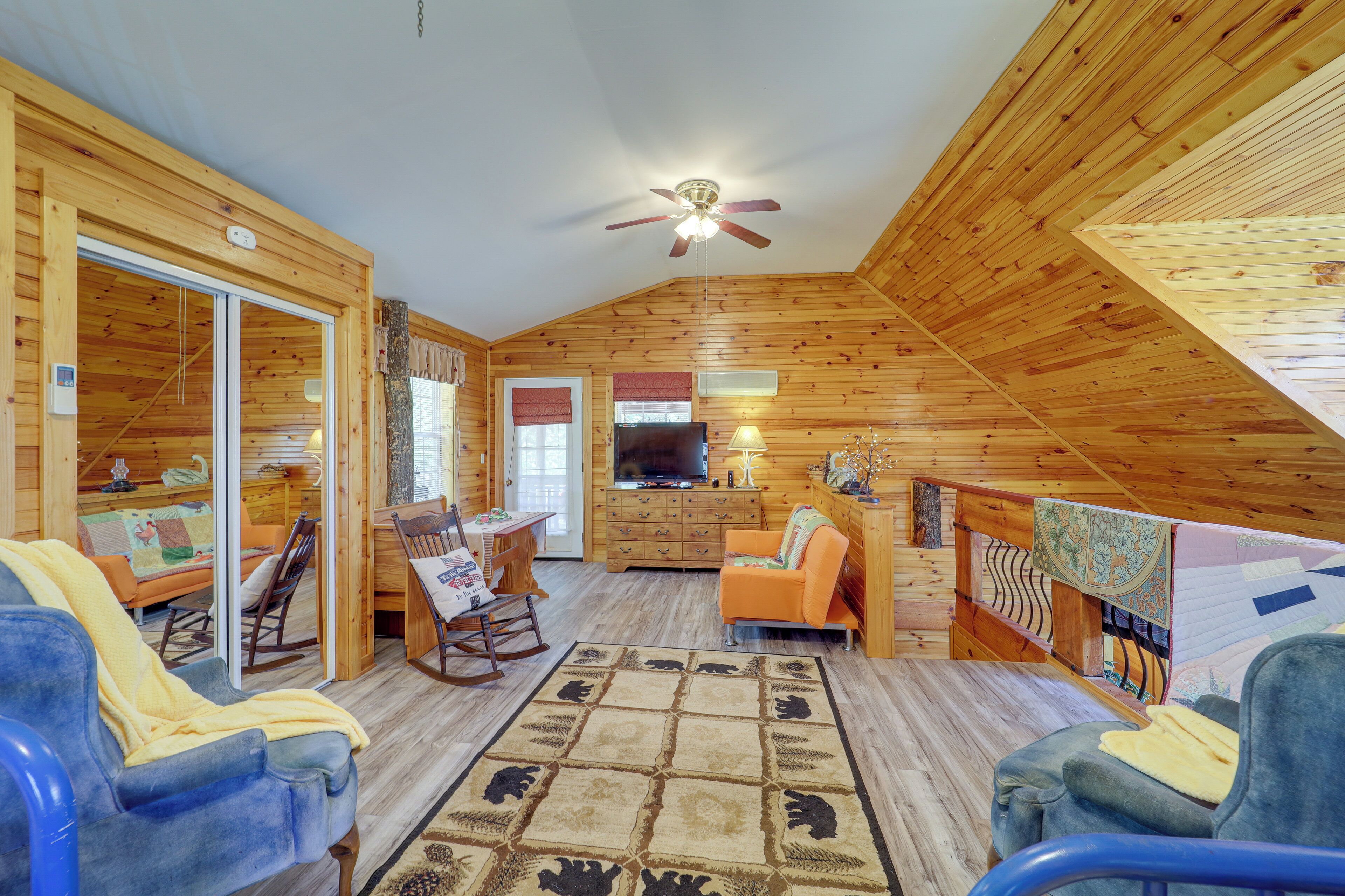 House (2 Bedrooms) | Interior