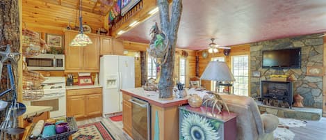 House (2 Bedrooms) | Interior