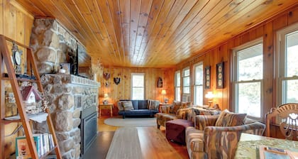 Cozy Lakefront Cabin w/ Indoor Gas Fireplace!