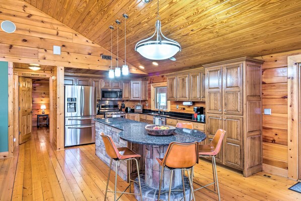 House (3 Bedrooms) | Interior