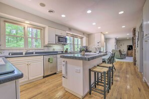 House (4 Bedrooms) | Interior - Peaceful Durham Retreat on Pond With Huge Deck! (Durham)