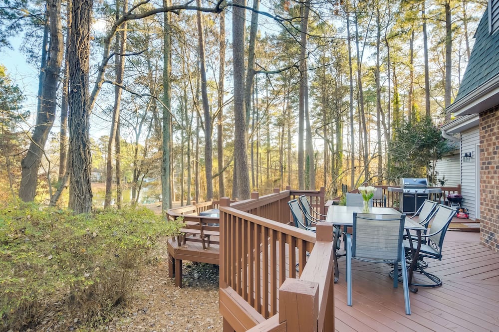 Durham Rare Waterfront Gem: Close to Everything! - Fearrington, NC