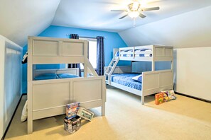 House (5 Bedrooms) | Interior
