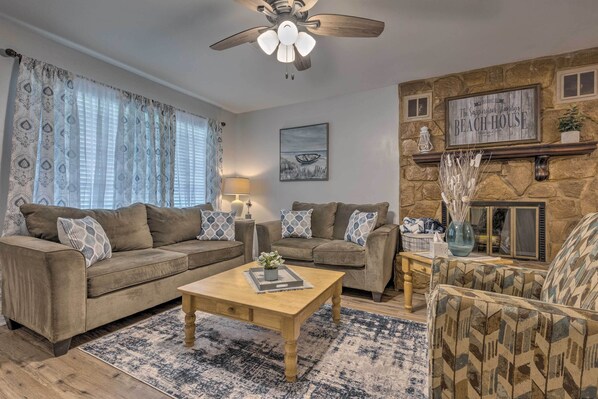 House (3 Bedrooms) | Interior