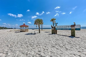 House (3 Bedrooms) | Interior - Charming Gulfport Escape: Half-mile to Beach! (Gulfport)