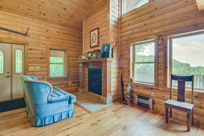 House (3 Bedrooms) | Interior - Spacious Log Cabin in Fairland, 1 Mi to Grand Lake (Fairland)