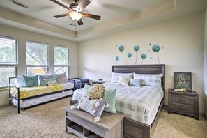 3 chambres, fer et planche à repasser, lits bébé (gratuits)