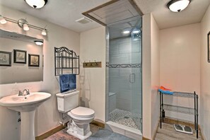 Interior - Updated Main St Apt. Near Fishlake & Capitol Reef! (Salina)