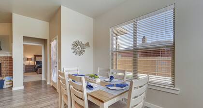 Wolfforth Home w/ Yard ~ 14 Mi to Lubbock