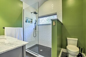 House (3 Bedrooms) | Interior - Renovated Carrboro House With Deck & Fire Pit! (Carrboro)
