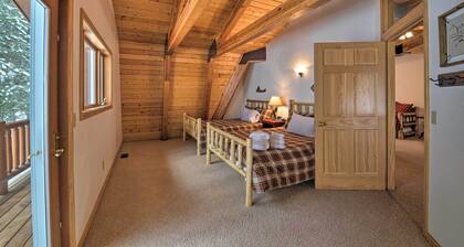 Wild Huckleberry Alpine Cabin: Fireplace & Deck!