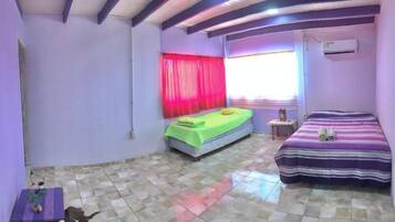 Family Room | Free WiFi, bed sheets