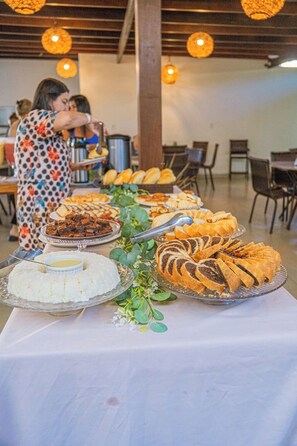 Gratis morgenmadsbuffet hver dag