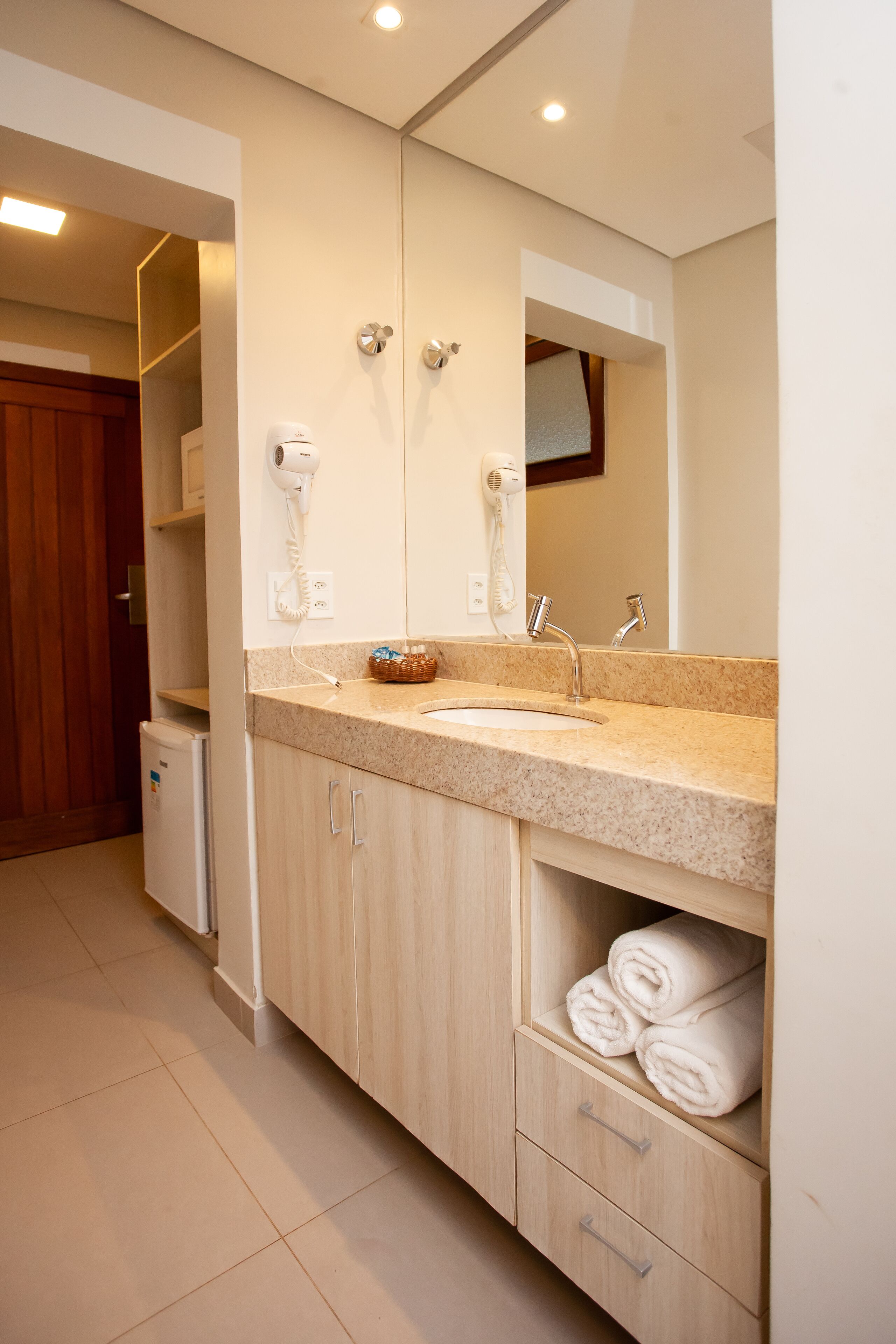 Foto - Hotel Encantos de Itaperapuã