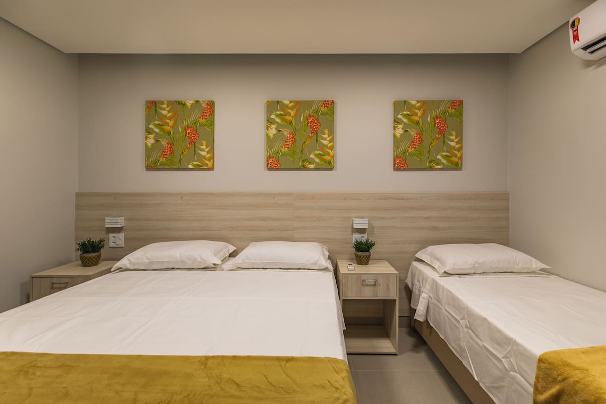Ropa de cama hipoalergénica, minibar, muebles diferentes y wifi gratis