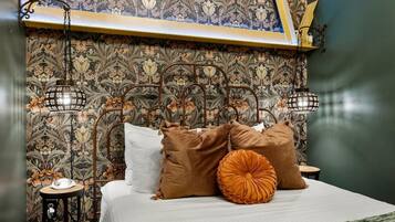 1 bedroom, desk, iron/ironing board, travel cot