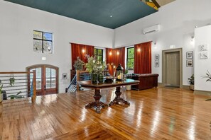 Interior - Sherlock + Watson @ The Vestry on Read (Columbia)