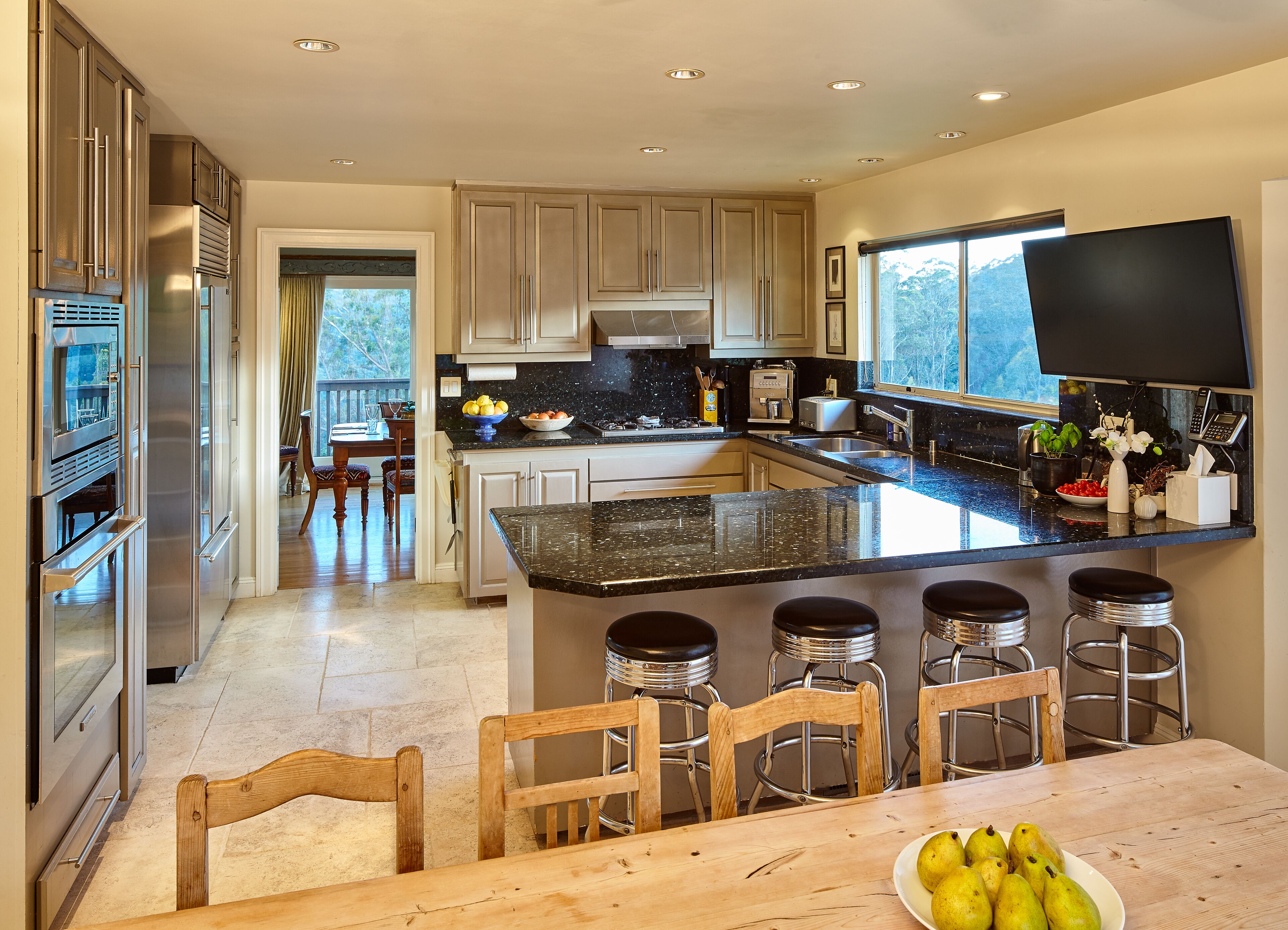 Dramatic Views, Spacious, Inviting Mill Valley Home 