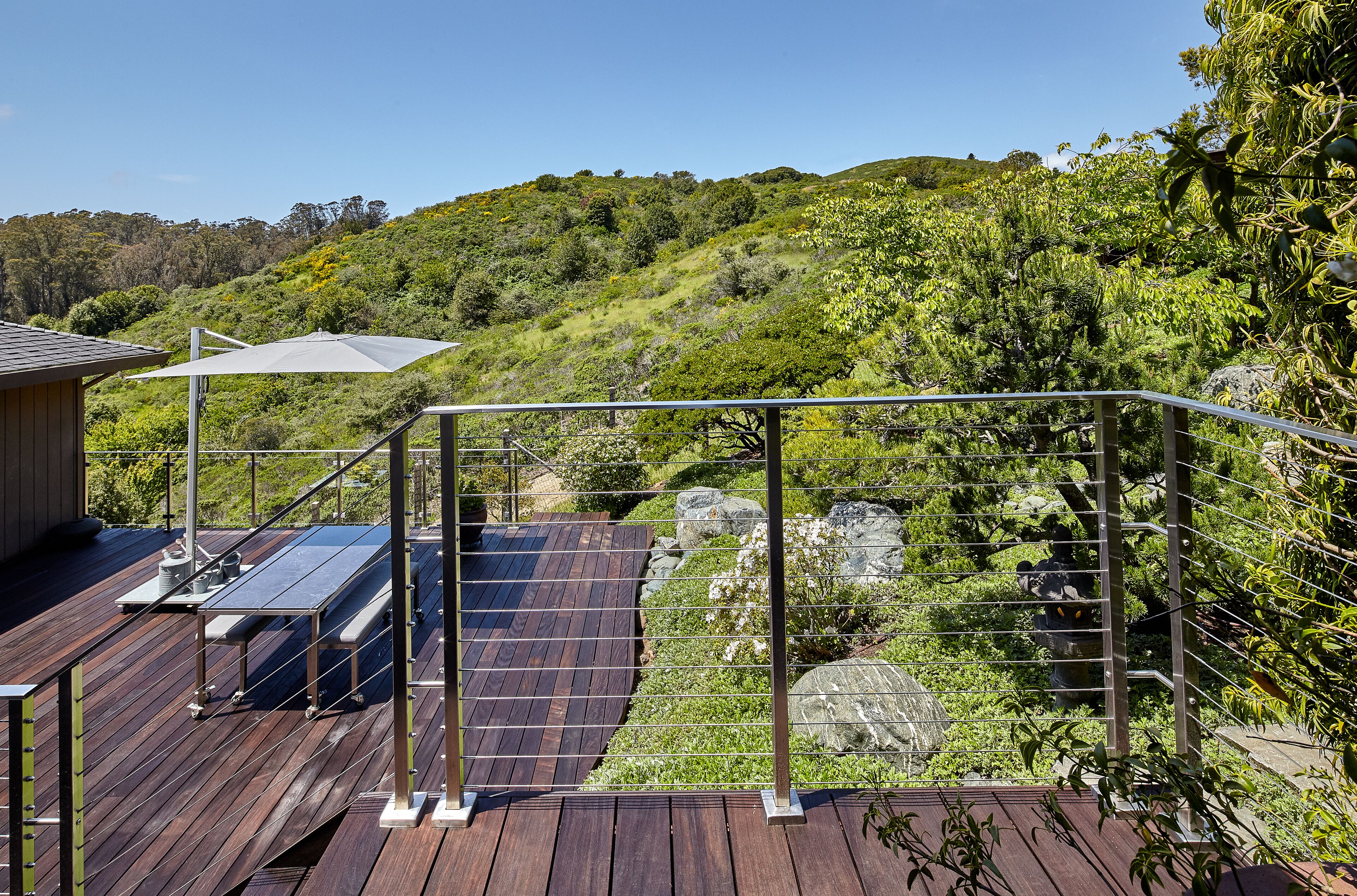 Dramatic Views, Spacious, Inviting Mill Valley Home 