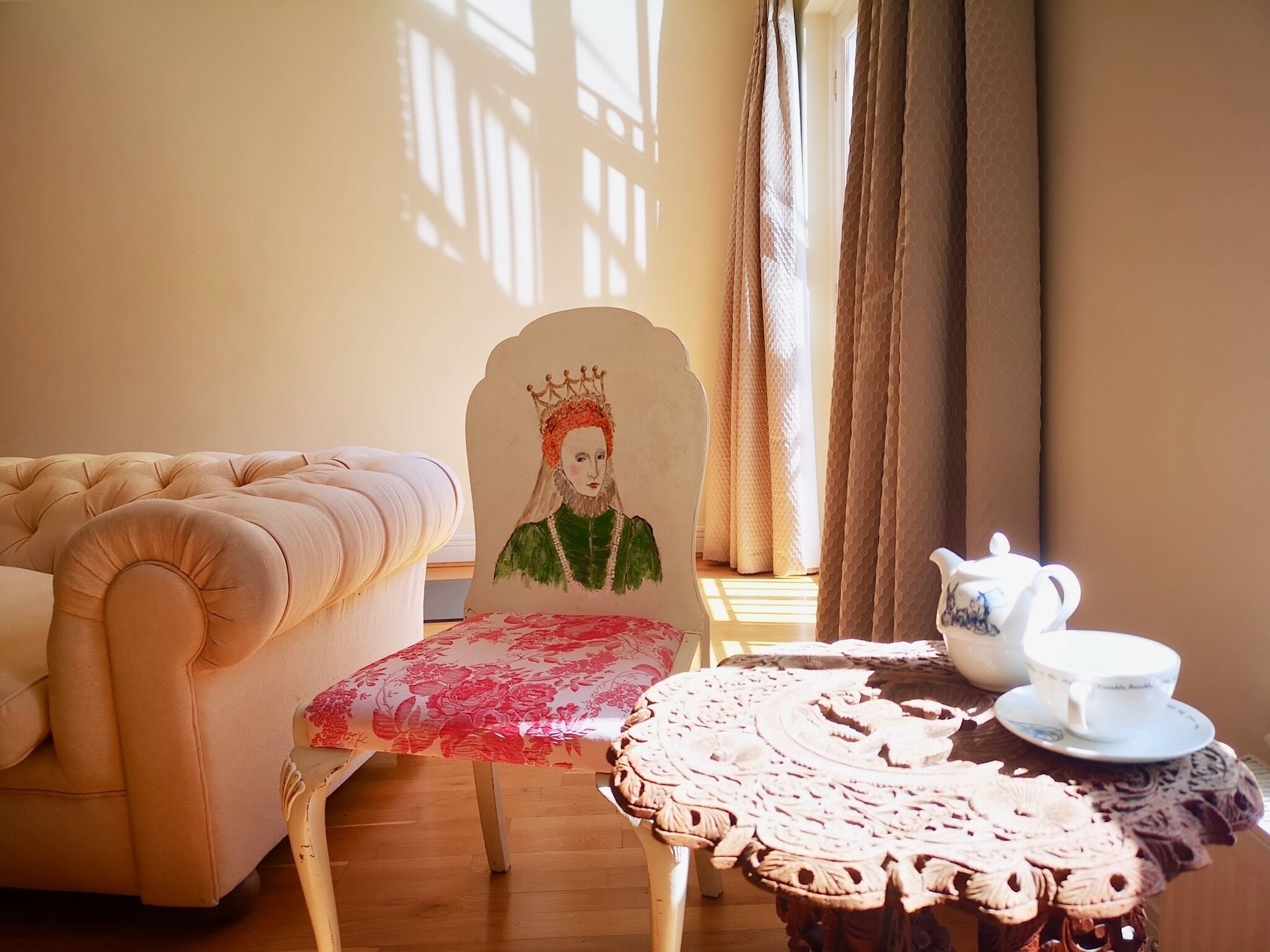 French Window Room Private Bathroom Close to Station