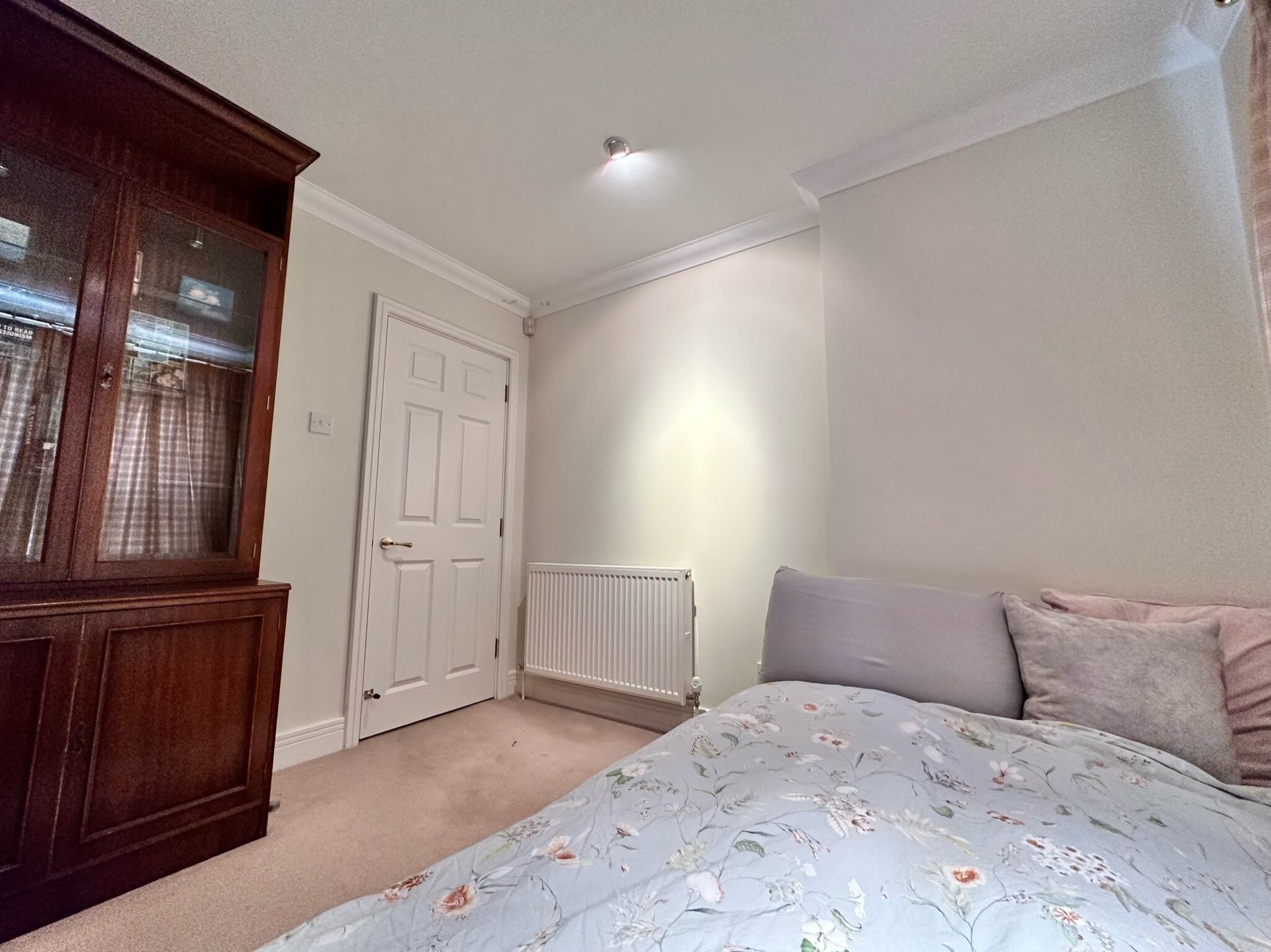 French Window Room Private Bathroom Close to Station