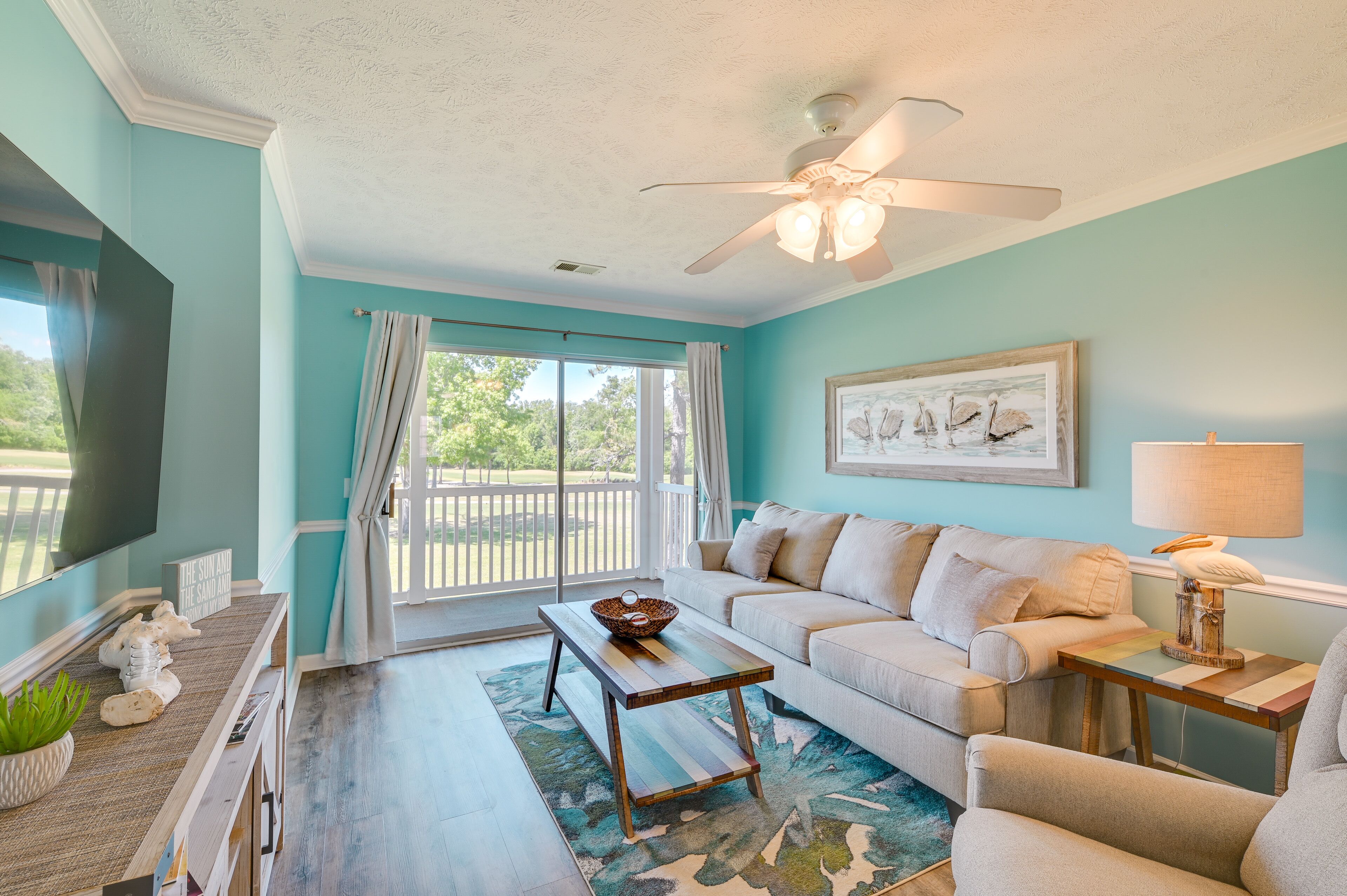 Resort-Style Myrtle Beach Condo w/ Pool Access!