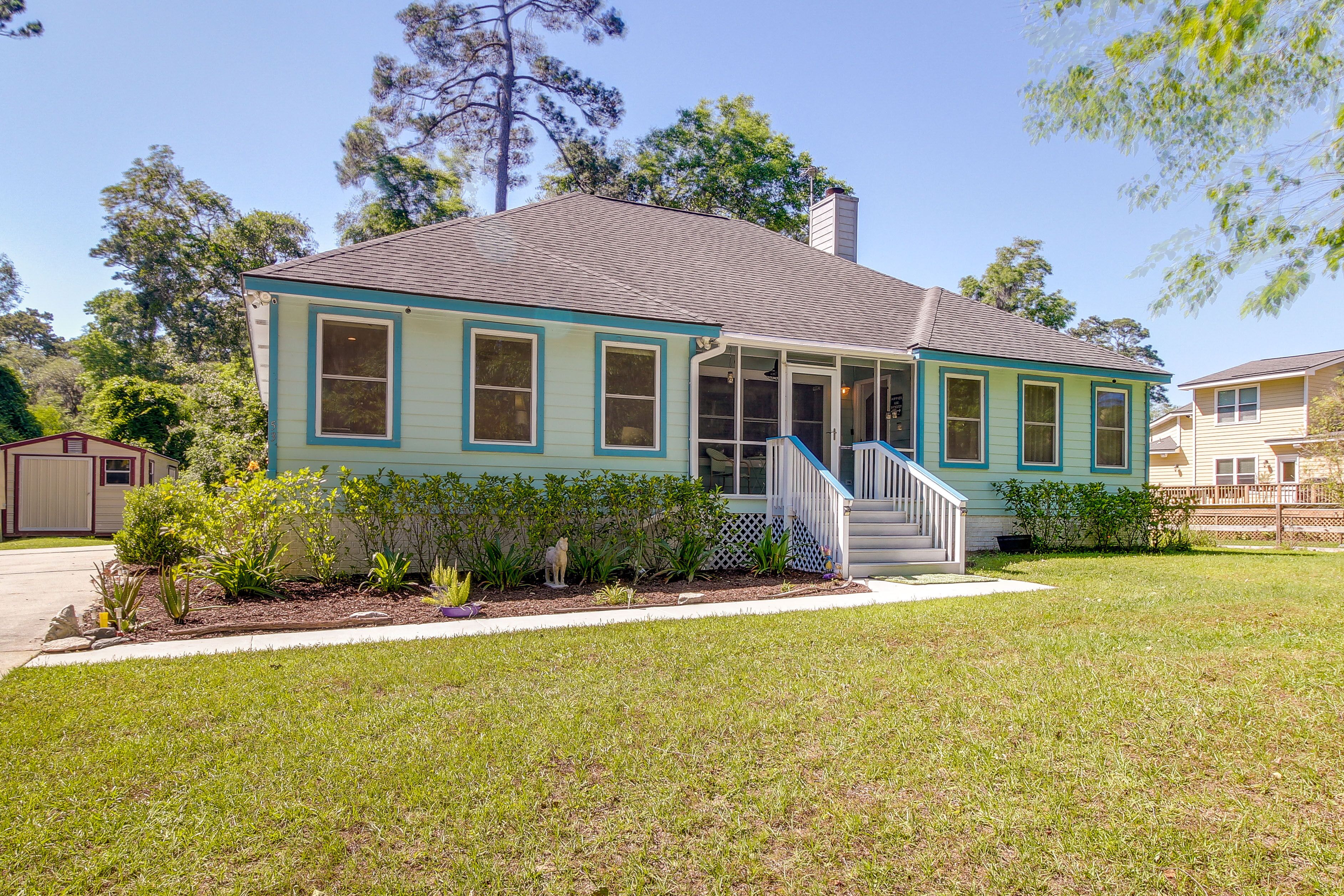 Charming Savannah Home Between Downtown & Beaches!