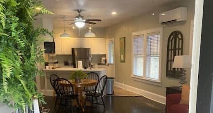 Lovely 1 bedroom condo. With its own driveway