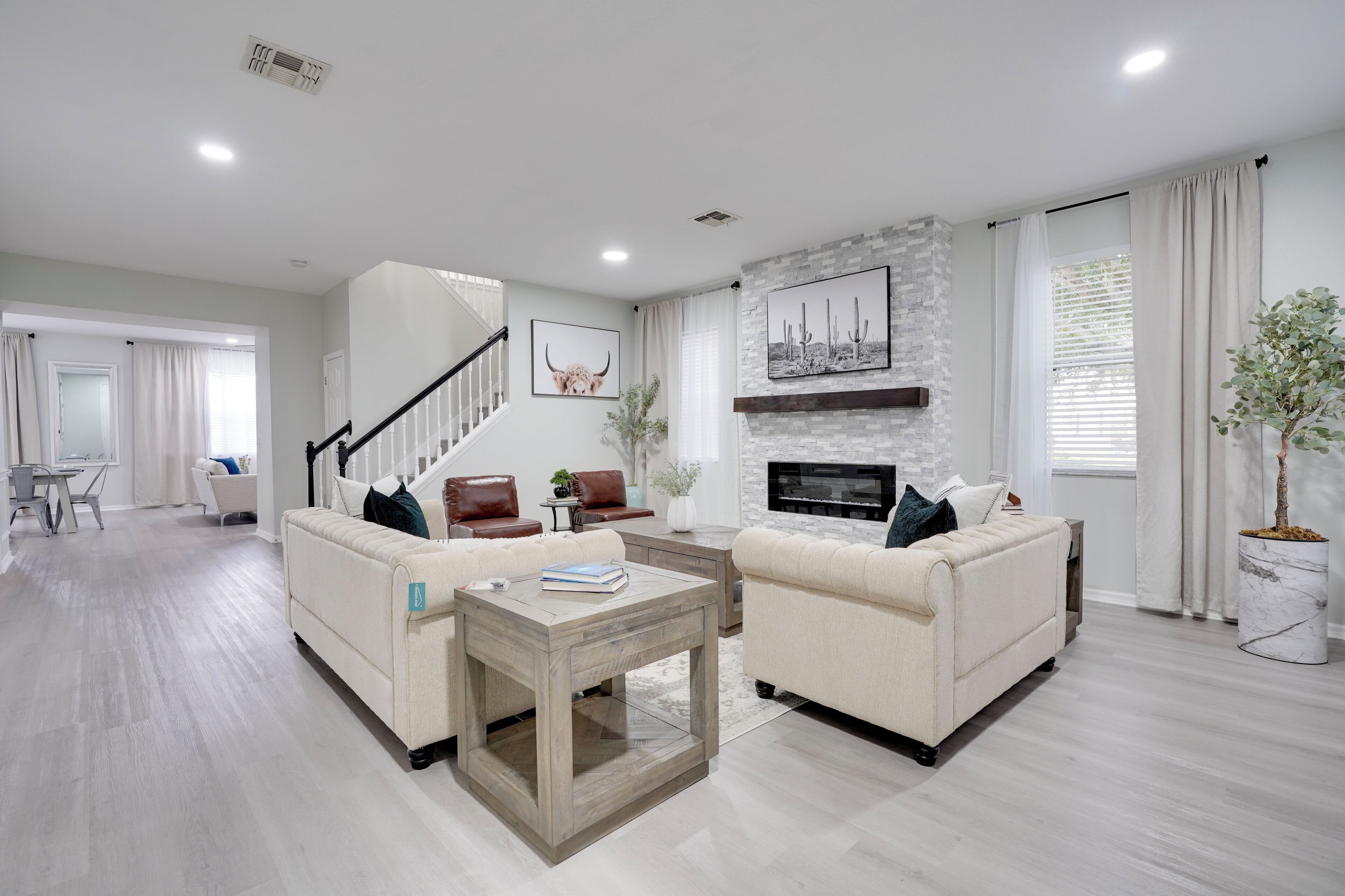  Minutes to the theme park! Family-sized  with pool