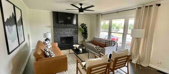 King Suite | EXPO | Hot Tub | Ping-Pong | Spacious