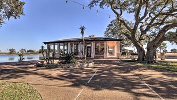 Villa (Multiple Bedrooms) | Interior