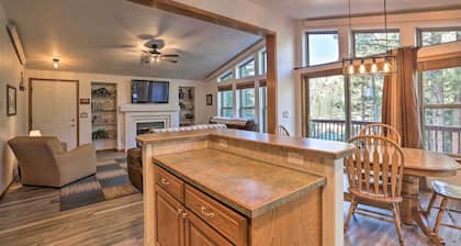 Bright Idaho Springs Cabin w/ Mountain Views!