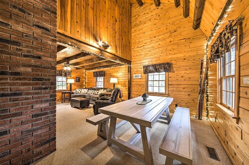 All-season Sanctuary: Steps to Moosehead Lake