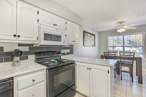 Microwave, oven, stovetop, dishwasher - Auburn Home w/ Private Yard < 4 Mi to Campus! (Auburn)