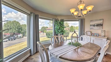 Apartment (2 Bedrooms) | Bahagian dalam